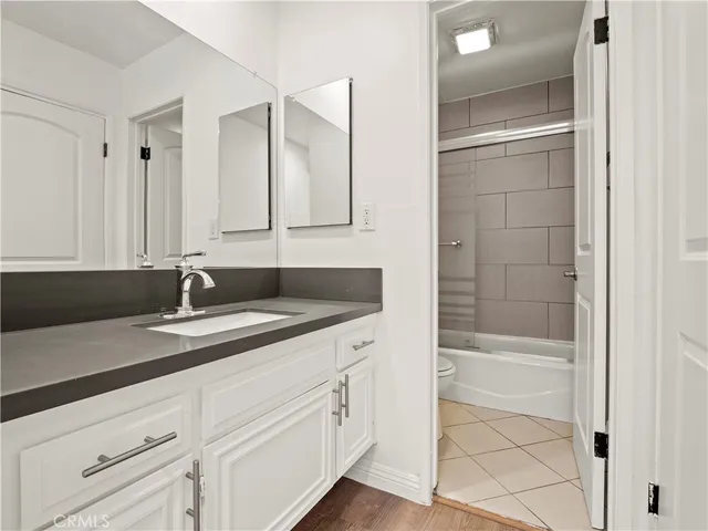 $2,900 | 5334 Lindley Avenue, Unit 125, Encino, CA 91316