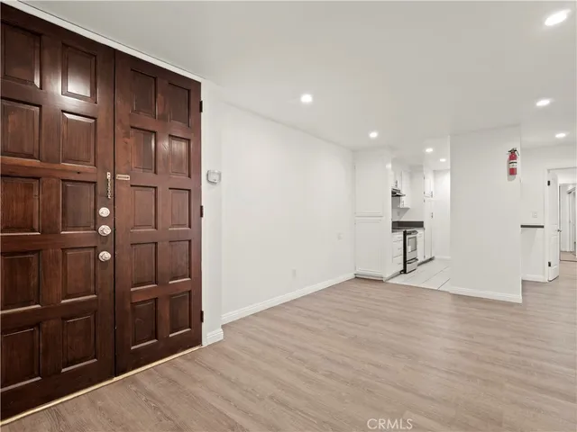 $2,900 | 5334 Lindley Avenue, Unit 125, Encino, CA 91316