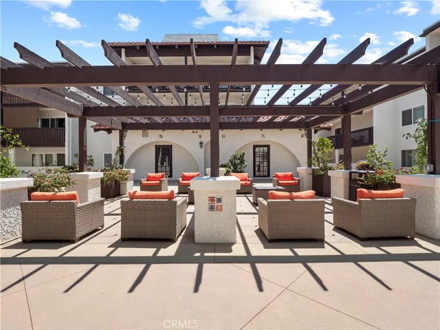 $2,900 | 5334 Lindley Avenue, Unit 125, Encino, CA 91316