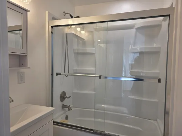 $179,900 | 313 St Joseph Street, Union City, MI 49094