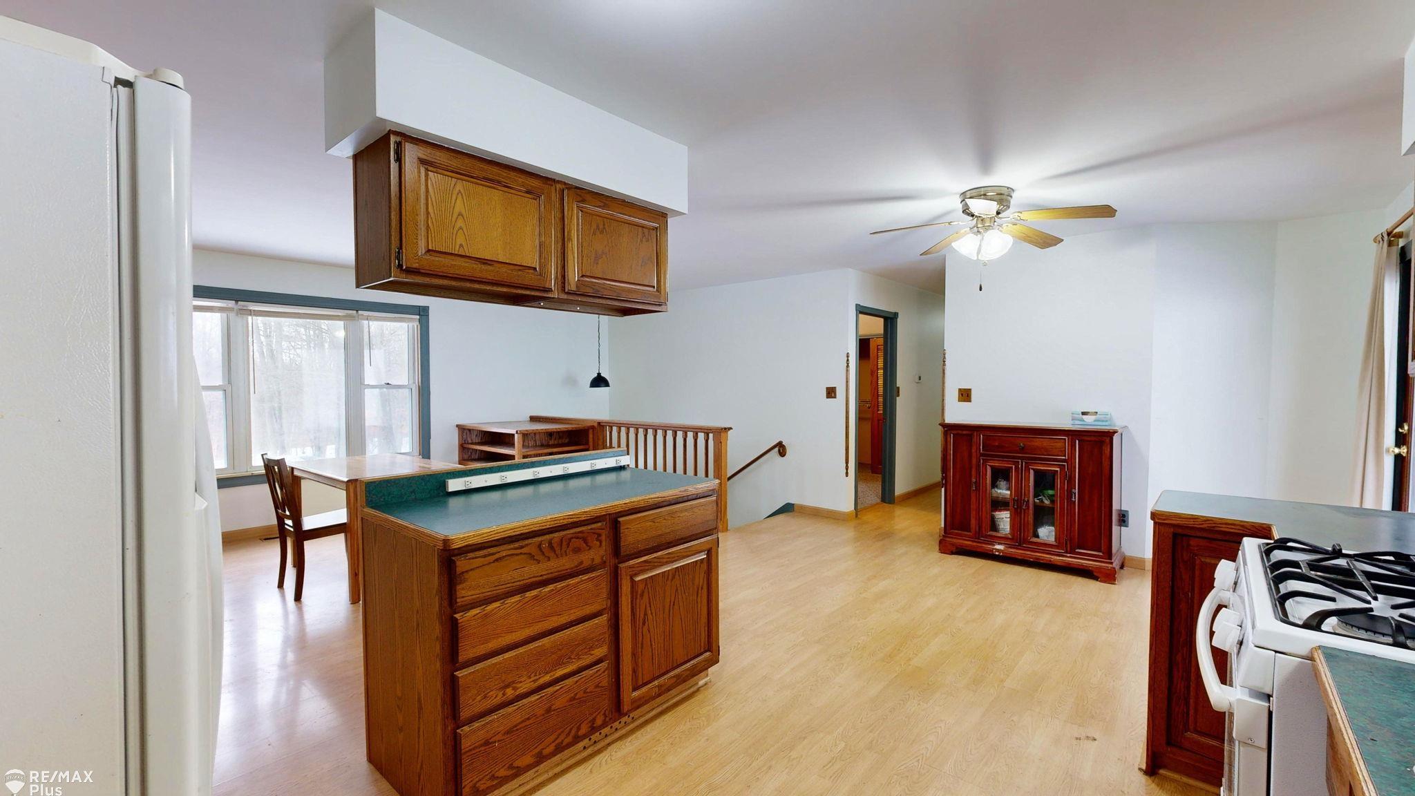 6156 Willits Road Fostoria, MI 48435 - Photo 12 of 69 50165821-59e4e8fe-ce6f-453b-b801-be350d30c9ec.JPG