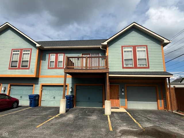 $1,950 | 1643 North College Avenue, Unit 2, Indianapolis, IN 46202