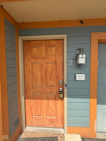 $1,950 | 1643 North College Avenue, Unit 2, Indianapolis, IN 46202