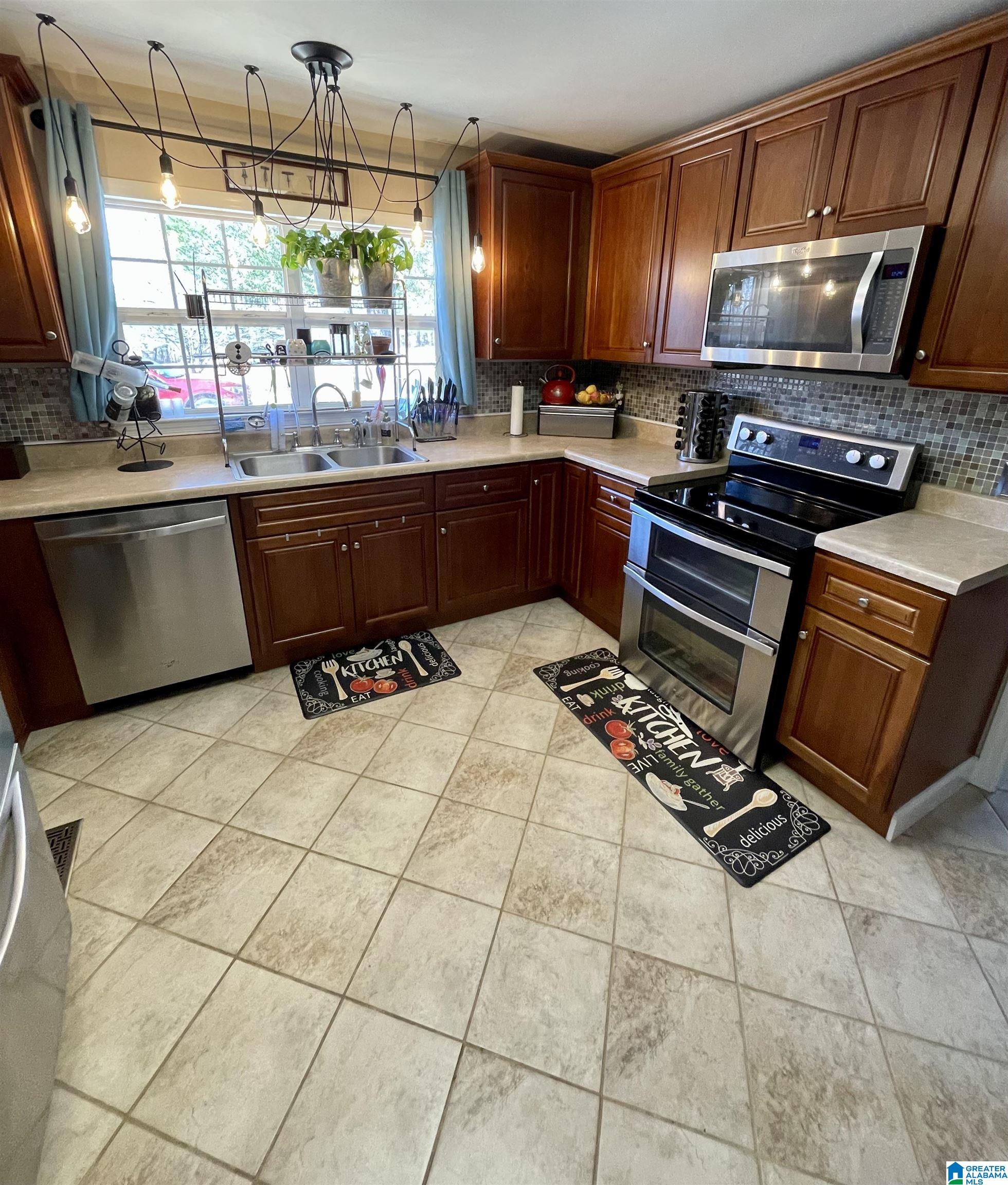 9423 Central Road Warrior, AL 35180 - Photo 3 of 15