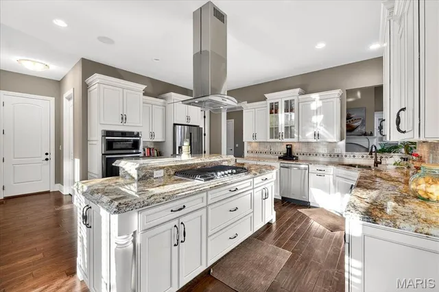 $1,350,000 | 16906 Bottlebrush Court, Chesterfield, MO 63005