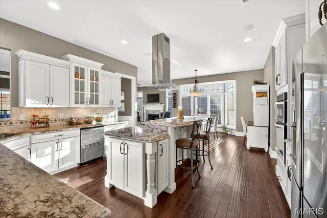 $1,350,000 | 16906 Bottlebrush Court, Chesterfield, MO 63005