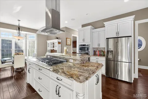 $1,350,000 | 16906 Bottlebrush Court, Chesterfield, MO 63005