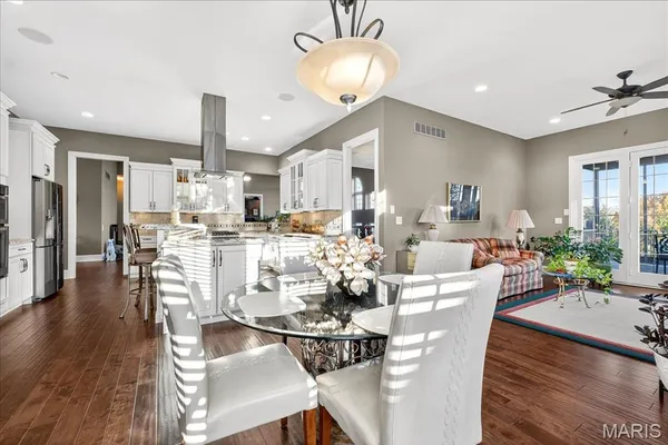 $1,300,000 | 16906 Bottlebrush Court, Chesterfield, MO 63005