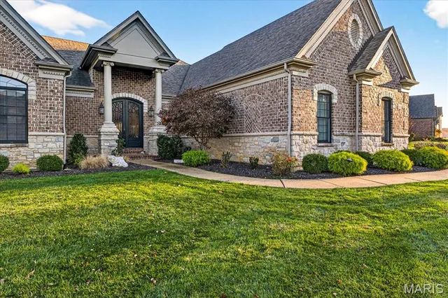 $1,350,000 | 16906 Bottlebrush Court, Chesterfield, MO 63005