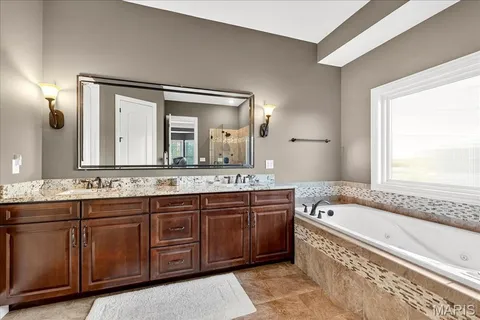 $1,350,000 | 16906 Bottlebrush Court, Chesterfield, MO 63005