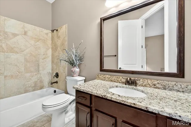 $1,350,000 | 16906 Bottlebrush Court, Chesterfield, MO 63005