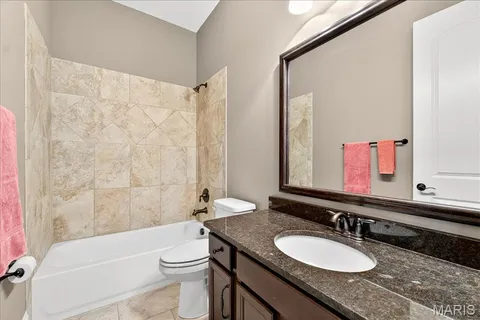 $1,350,000 | 16906 Bottlebrush Court, Chesterfield, MO 63005