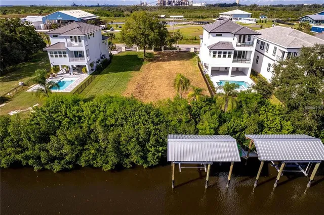 $269,500 | 538 Estuary Shore Lane, Apollo Beach, FL 33572