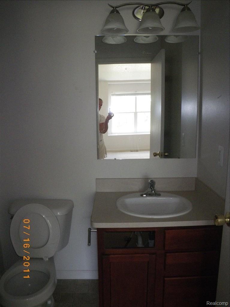 23434 Ridgeview Street, Unit 3 Taylor, MI 48180 - Photo 8 of 9 IMGP3914