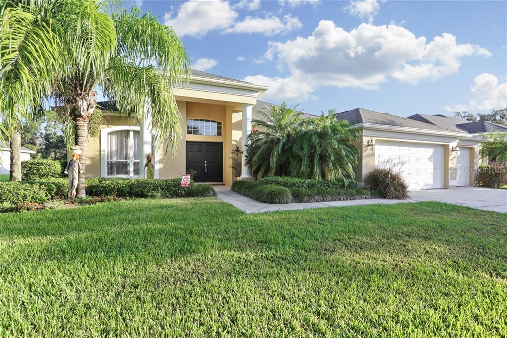 1/3 ACRE + NO BACKYARD NEIGHBORS!!