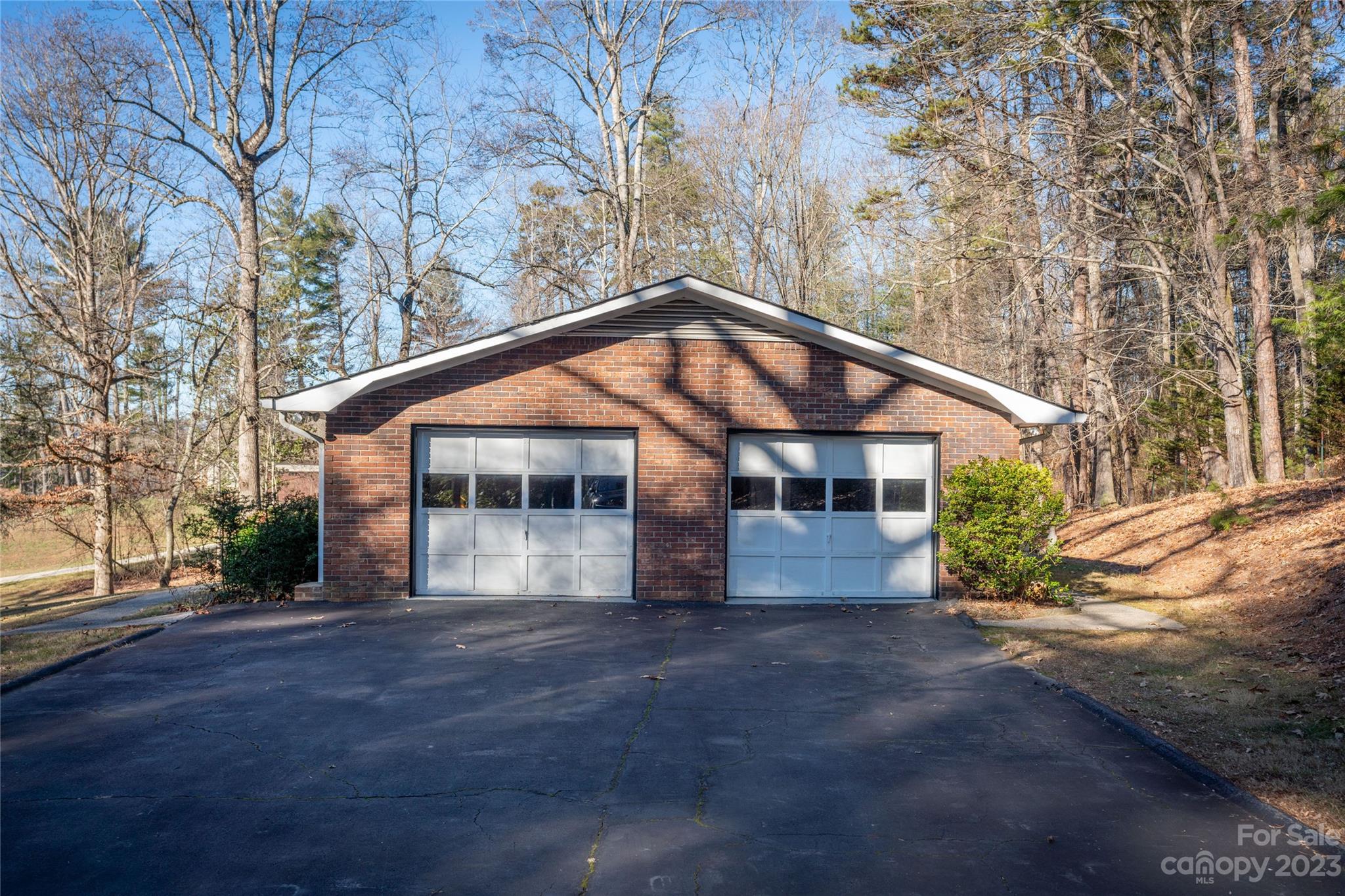 1 Tatham Road Hendersonville, NC 28792 - Photo 25 of 33 Gallery Image 25