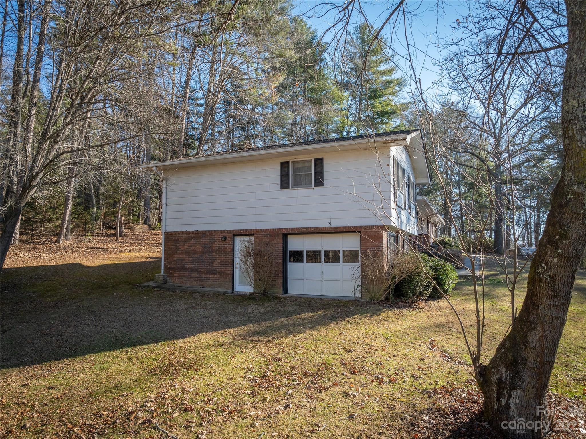1 Tatham Road Hendersonville, NC 28792 - Photo 32 of 33 Gallery Image 32