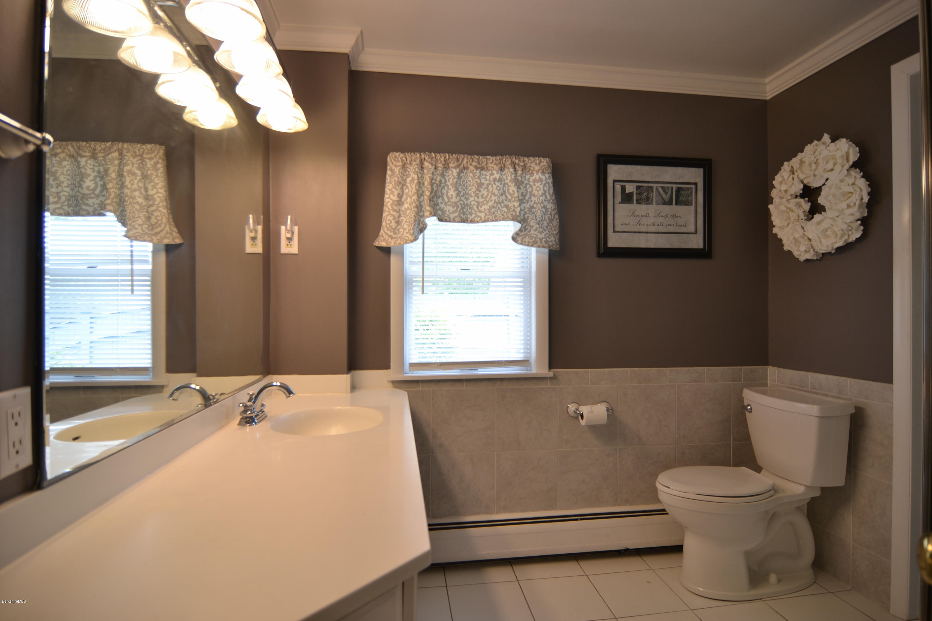 126 Ridge Avenue Pittsfield, MA 01201 - Photo 36 of 46 Bathroom