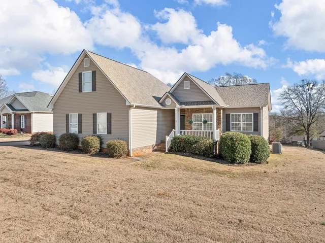 $345,000 | 380 Saddlers Run, Chesnee, SC 29323