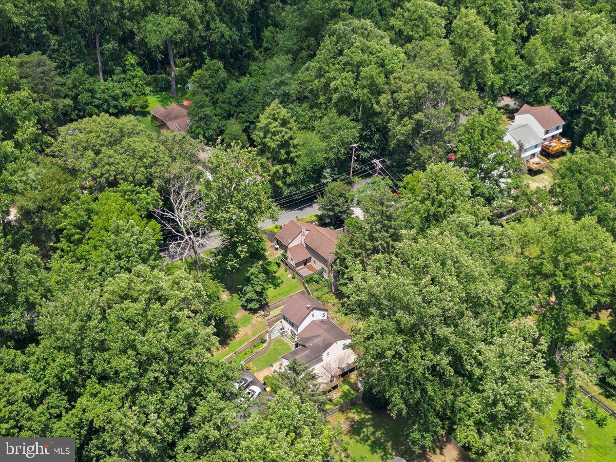425 Mountain Road Crownsville, MD 21032 - Photo 57 of 69 an aerial view of residential house with outdoor space and trees all around