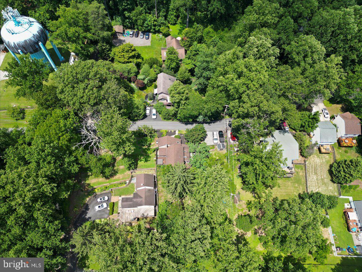 425 Mountain Road Crownsville, MD 21032 - Photo 58 of 69 an aerial view of residential house with outdoor space and trees all around