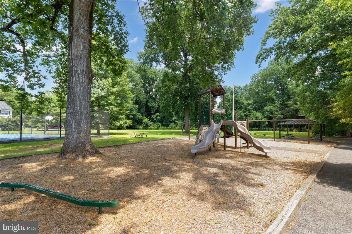 425 Mountain Road Crownsville, MD 21032 - Photo 63 of 69 a view of a park with swings