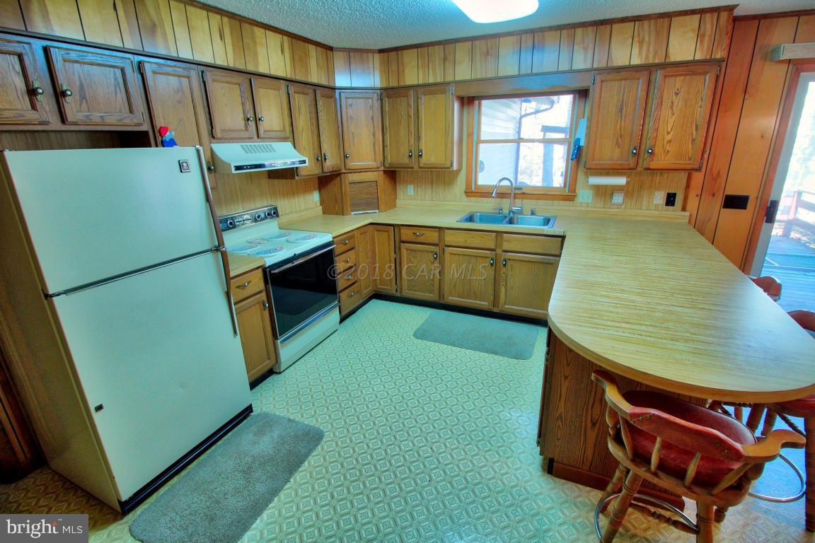 64 Beaconhill Road Ocean Pines, MD 21811 - Photo 5 of 33