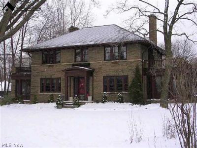 2749 Wicklow Road Cleveland, OH 44120 - Photo 1 of 1 Gallery Image 1