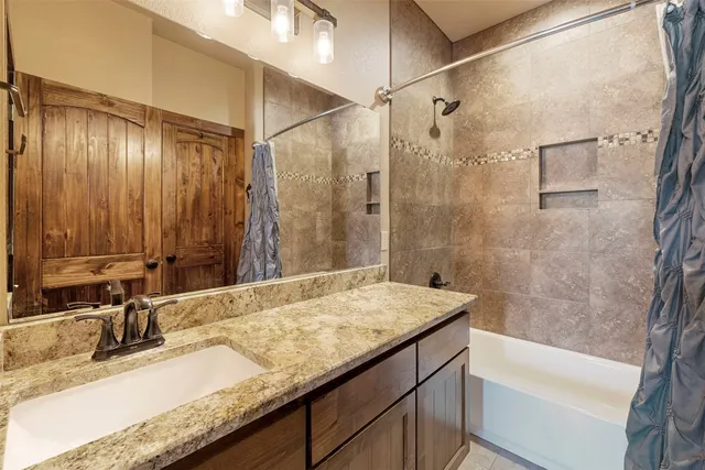 $995,000 | 43 Heartstone Road, Concan, TX 78838