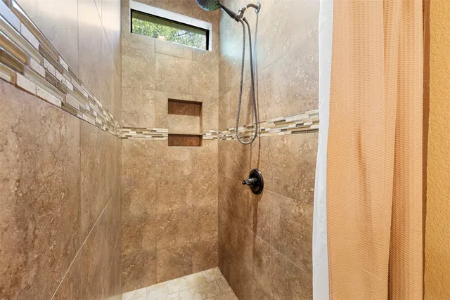 $995,000 | 43 Heartstone Road, Concan, TX 78838