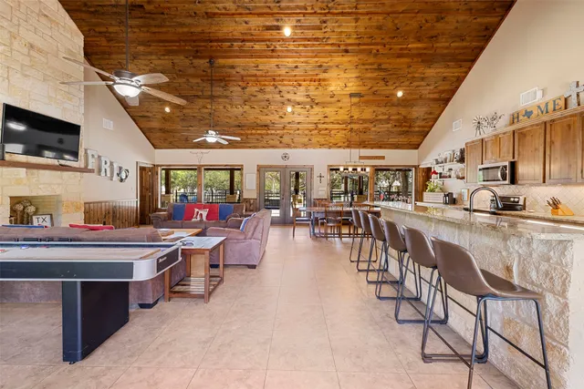 $995,000 | 43 Heartstone Road, Concan, TX 78838