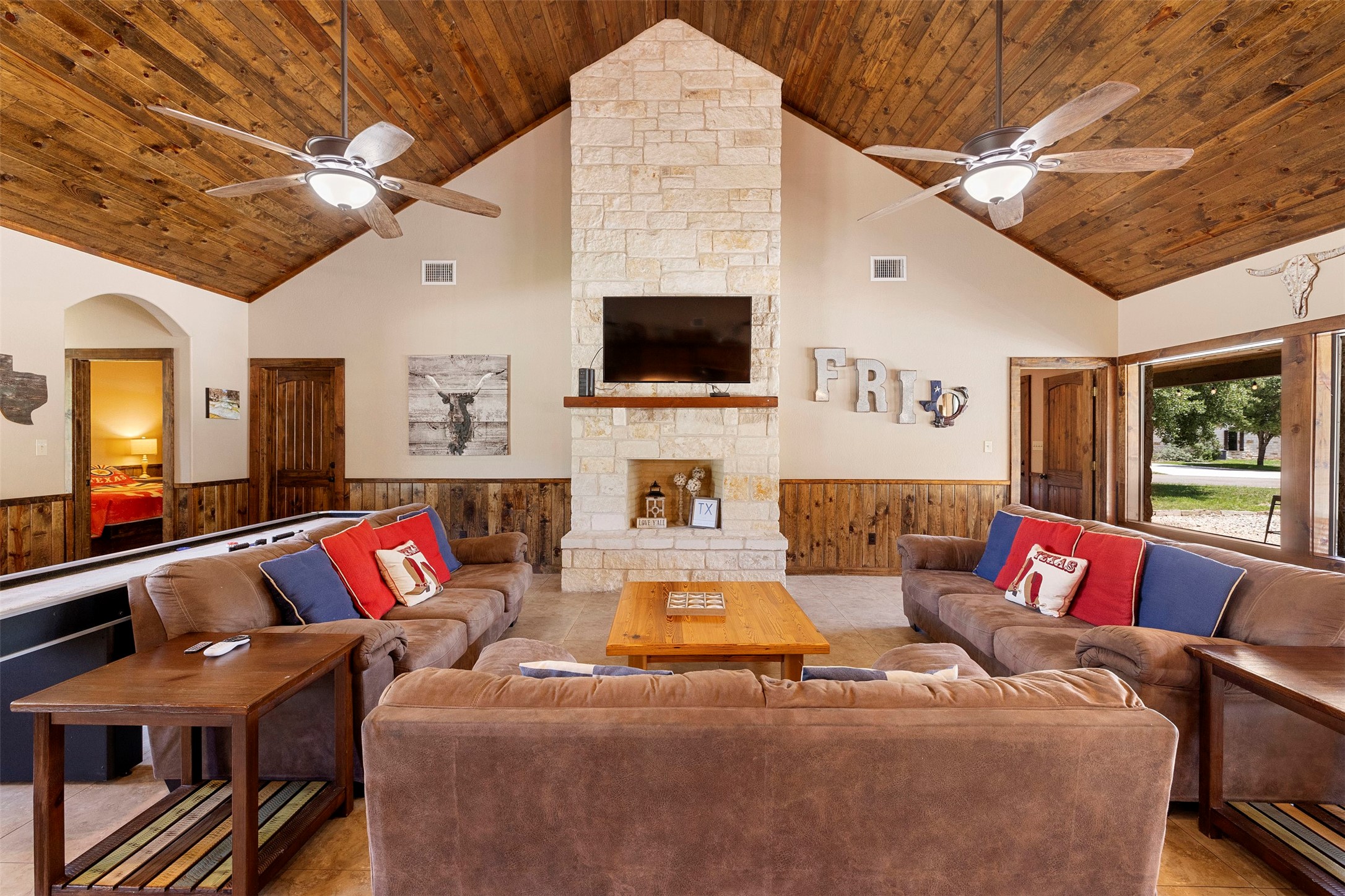 43 Heartstone Road Concan, TX 78838 - Photo 8 of 50