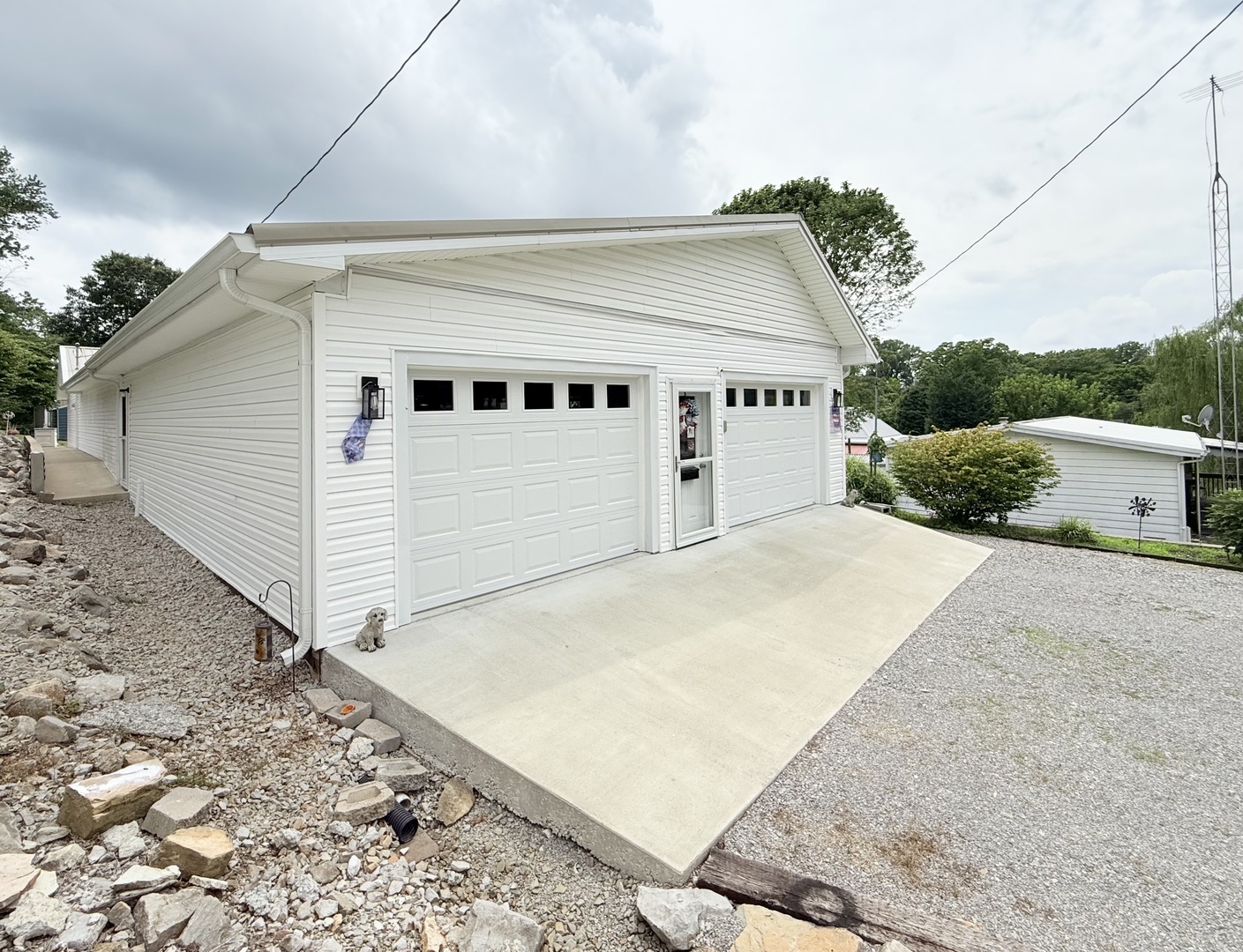 220 Rose Street Cave In Rock, IL 62919 - Photo 4 of 27