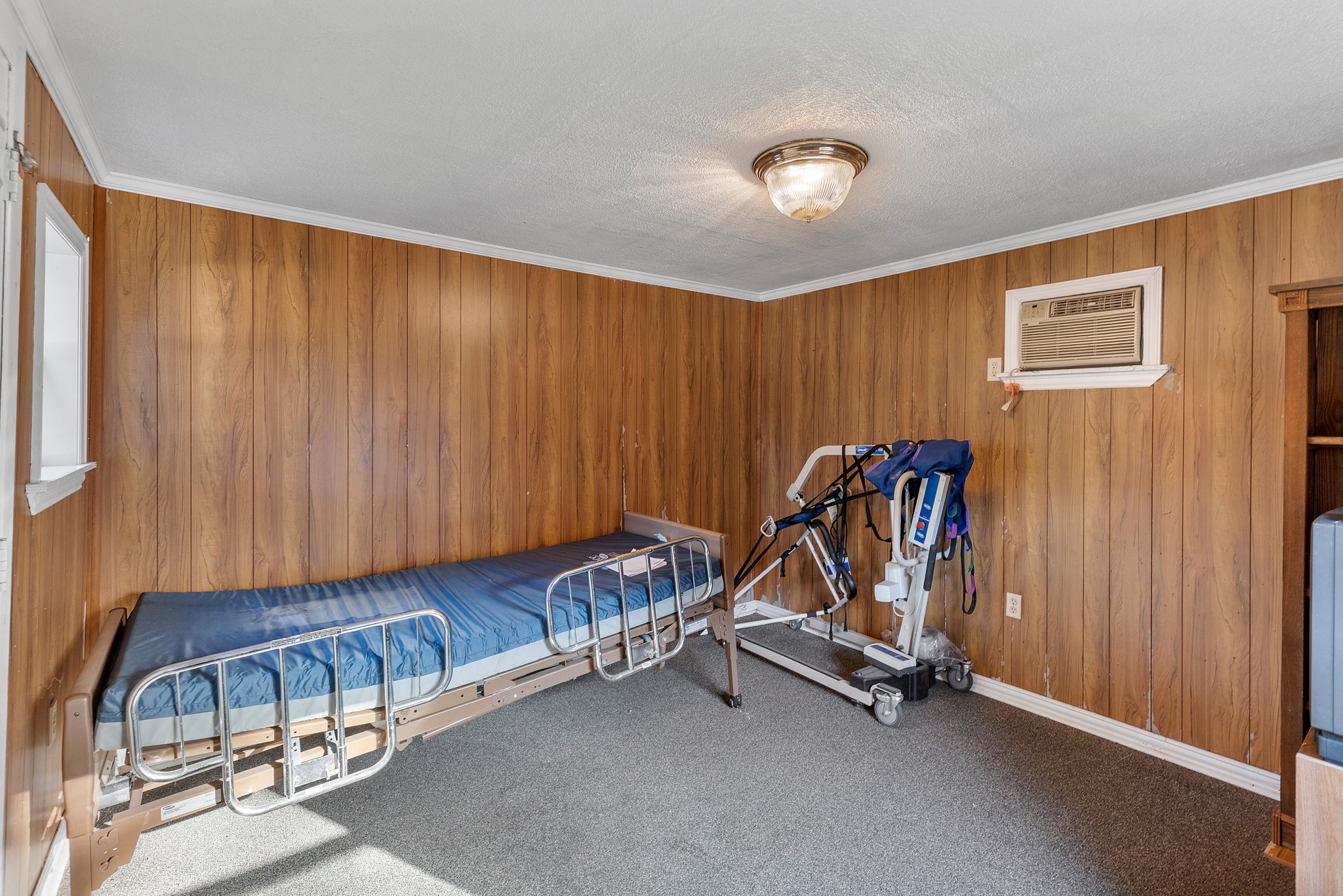8018 Holiday Lane Houston, TX 77075 - Photo 39 of 42 a view of a room with gym equipment