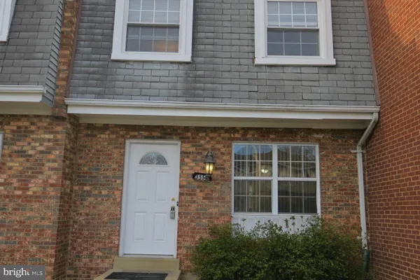$2,475 | 3514 Cranmer Mews, Woodbridge, VA 22193