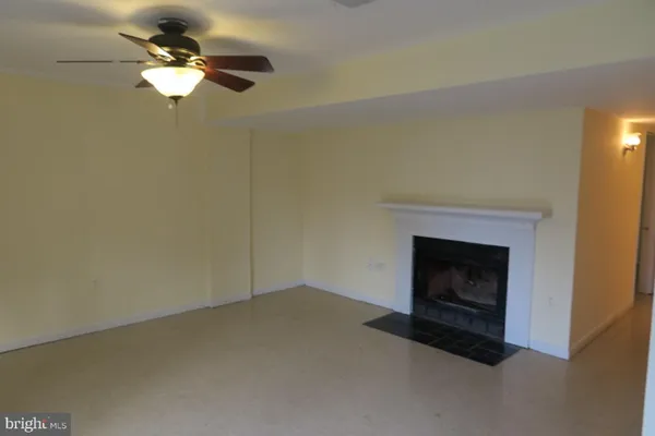 $2,475 | 3514 Cranmer Mews, Woodbridge, VA 22193