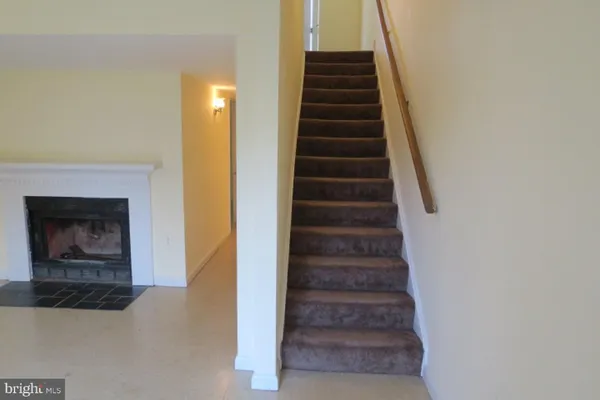 $2,475 | 3514 Cranmer Mews, Woodbridge, VA 22193