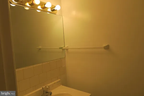 $2,500 | 3514 Cranmer Mews, Woodbridge, VA 22193