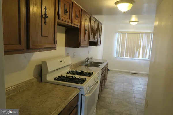 $2,500 | 3514 Cranmer Mews, Woodbridge, VA 22193