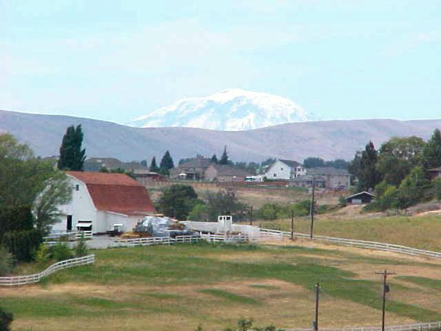 10812 Summitview Ext Road Yakima, WA 98908 - Photo 2 of 9 an aerial view of residential houses with outdoor space and lake view