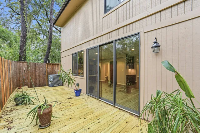 a view of a backyard with a small cabin