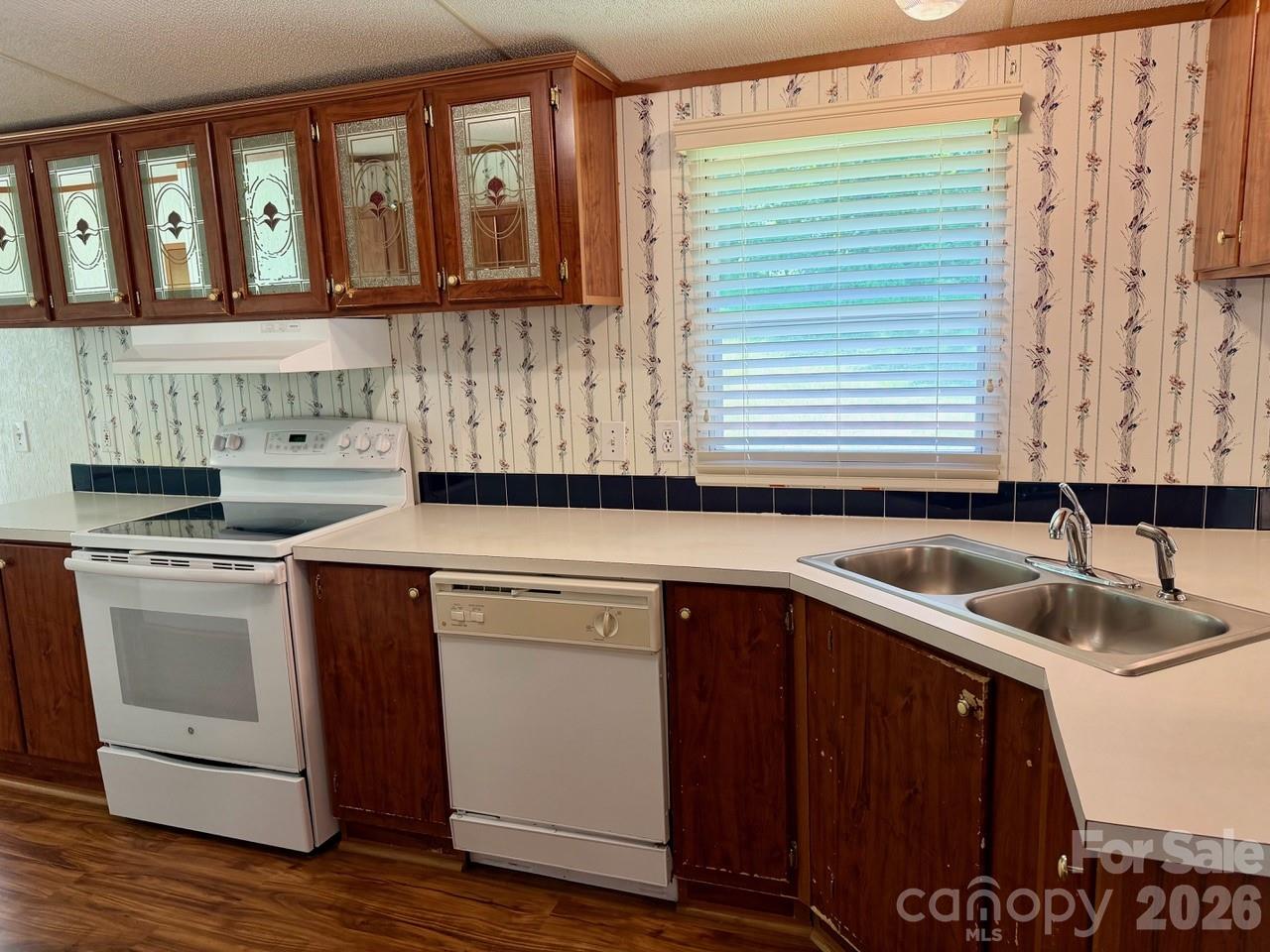 5493 Harris Farm Road Hickory, NC 28602 - Photo 6 of 38