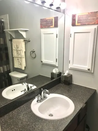 $1,700 | 6020 Oakwood Drive, Unit 3J, Lisle, IL 60532
