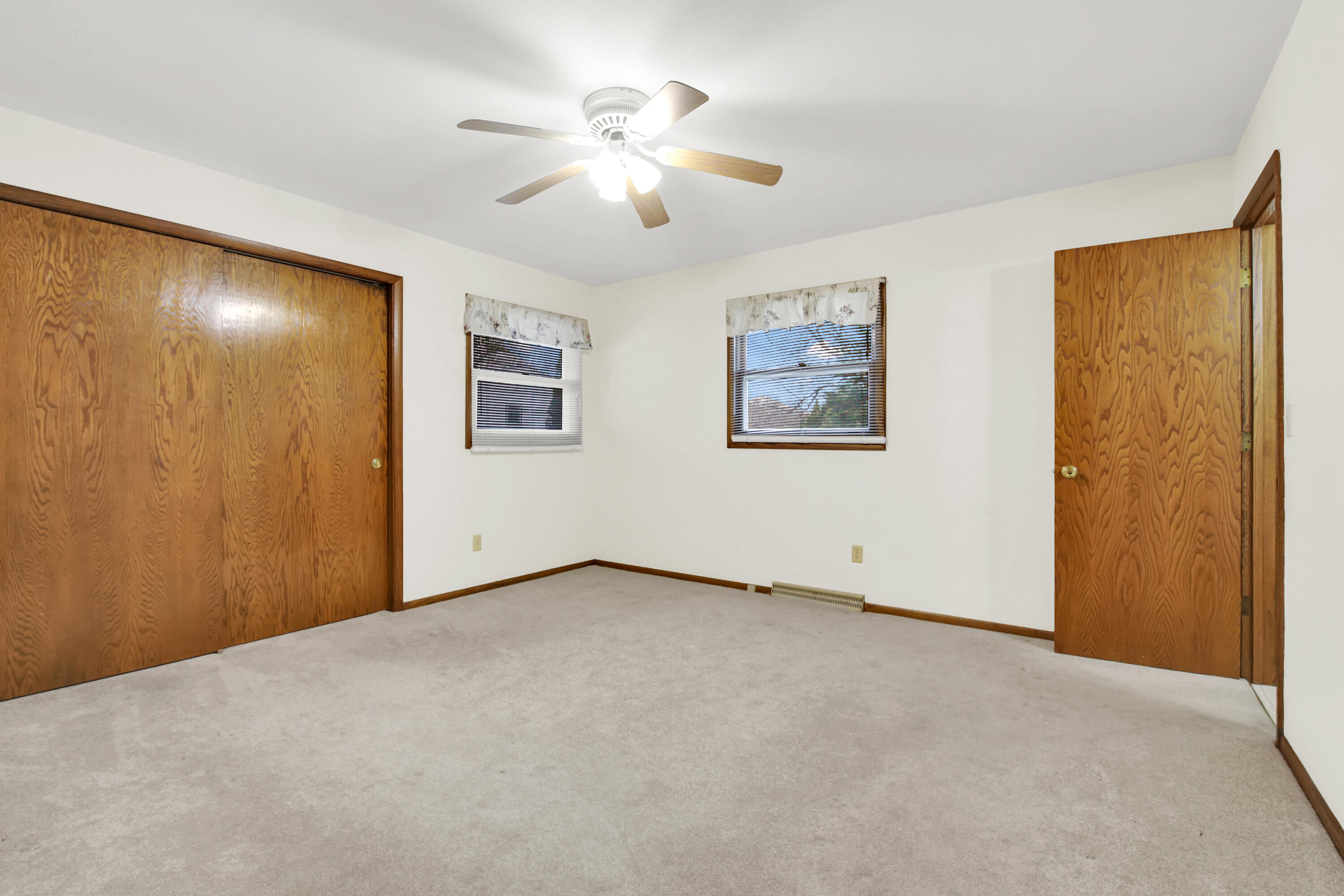 1621 Woodridge Road West Bend, WI 53095 - Photo 9 of 19 1621 Woodridge Rd-20