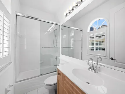 $645,000 | 504 Southeast 7th Street, Unit 202, Fort Lauderdale, FL 33301