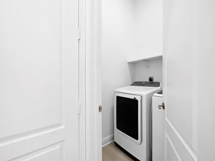 $645,000 | 504 Southeast 7th Street, Unit 202, Fort Lauderdale, FL 33301