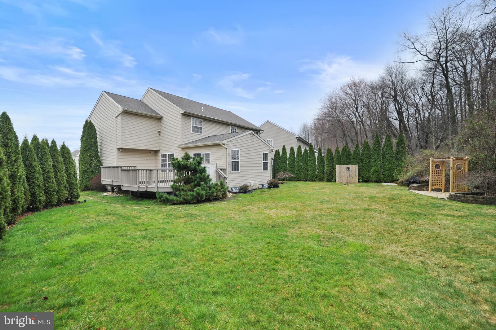 19 Bancroft Road New Castle, DE 19720 - Photo 2 of 36 private back yard