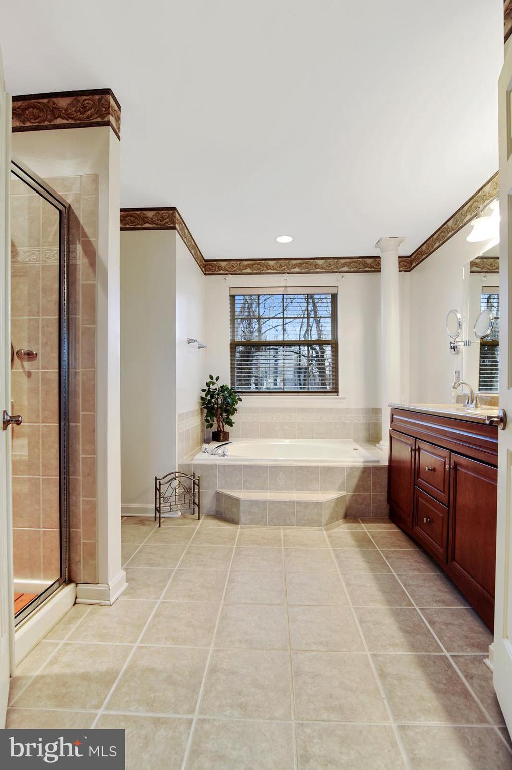 19 Bancroft Road New Castle, DE 19720 - Photo 34 of 36 master bath