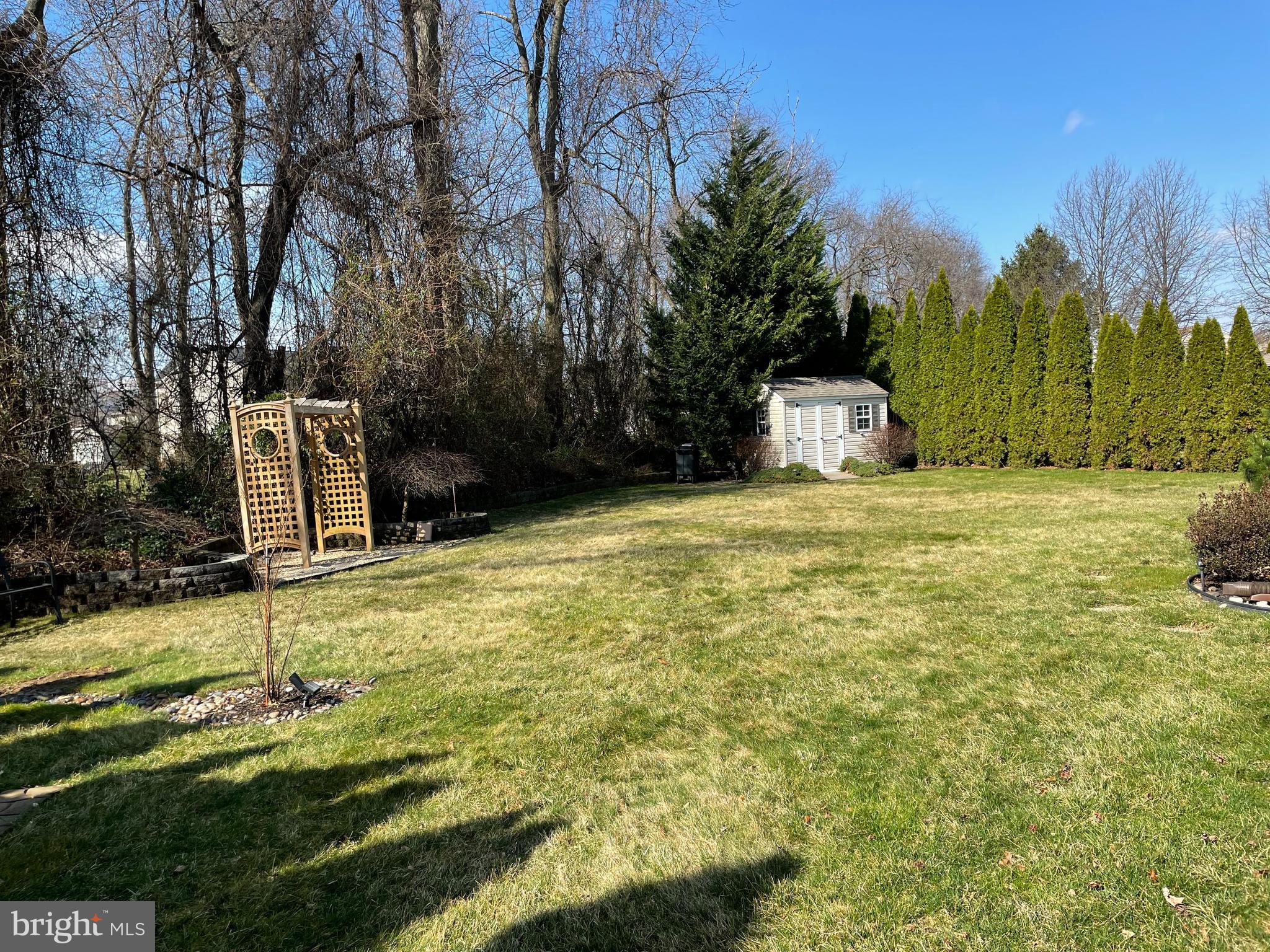19 Bancroft Road New Castle, DE 19720 - Photo 8 of 36 Natural private back yard