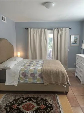 $2,500 | 2367 Elden Avenue, Costa Mesa, CA 92627